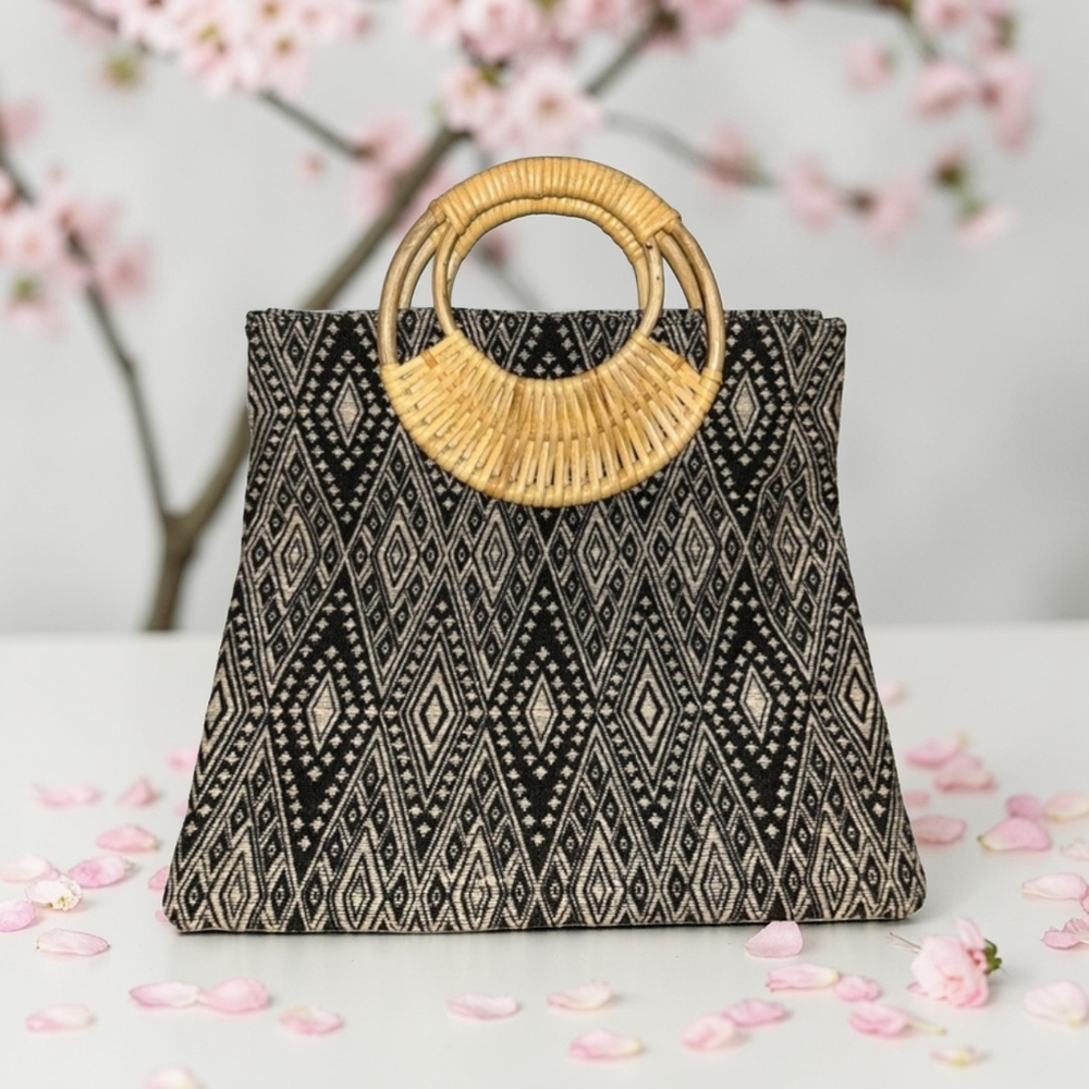 Francesca's Collections Black and Cream Hobo Bag